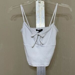 FOREVER 21 WHITE RIBBED CROPPED TANK WITH TIE/KEYHOLE AND TRIM SZ SMALL